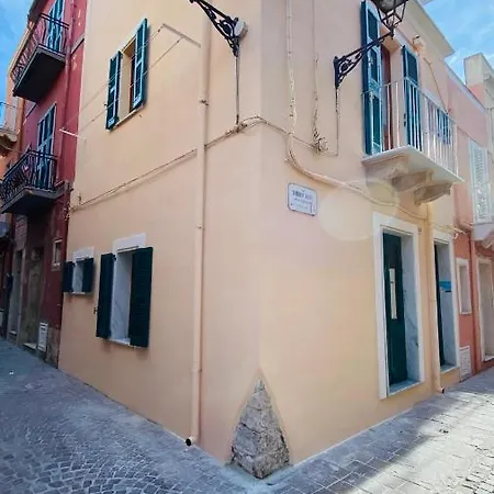 Antica Casa Tabarkina * Carloforte (Isola di San Pietro)